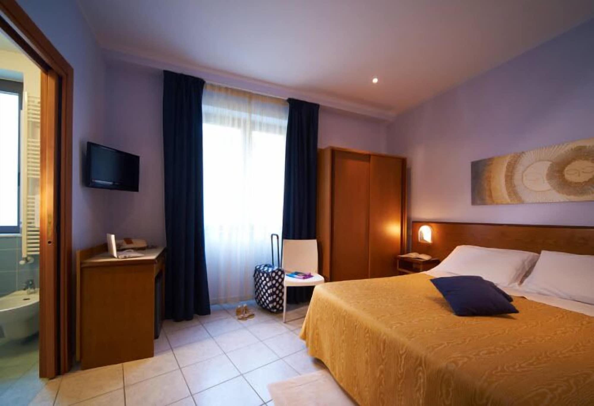 לידו די קאמאיורה Hotel Sirio מראה חיצוני תמונה