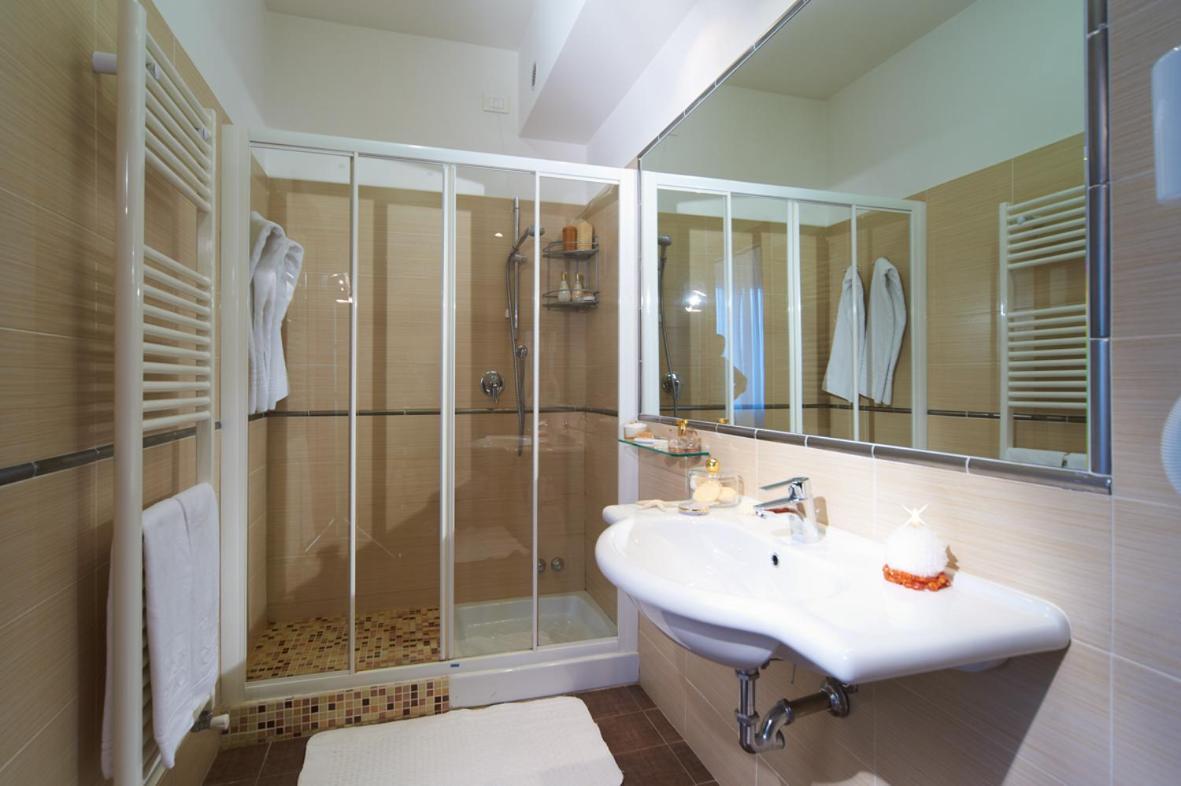 לידו די קאמאיורה Hotel Sirio מראה חיצוני תמונה